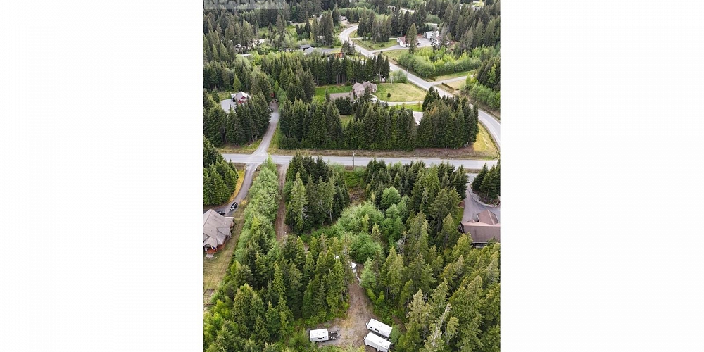 84-98 DEWBERRY STREET Kitimat Photo 3 84-98 DEWBERRY STREET Kitimat Photo 3